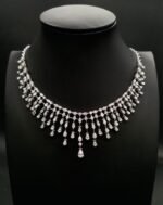 ⁦Diamond  Solitaire Full Set  on 18 K White Gold⁩ - الصورة ⁦4⁩