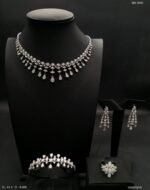 ⁦Diamond  Full Set  on 18 K White Gold⁩ - الصورة ⁦4⁩