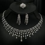 Diamond  Solitaire Full Set  on 18 K White Gold