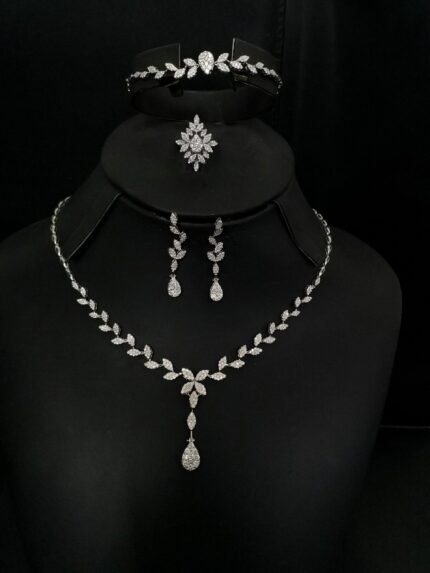Diamond Full Set on 18 K White Gold